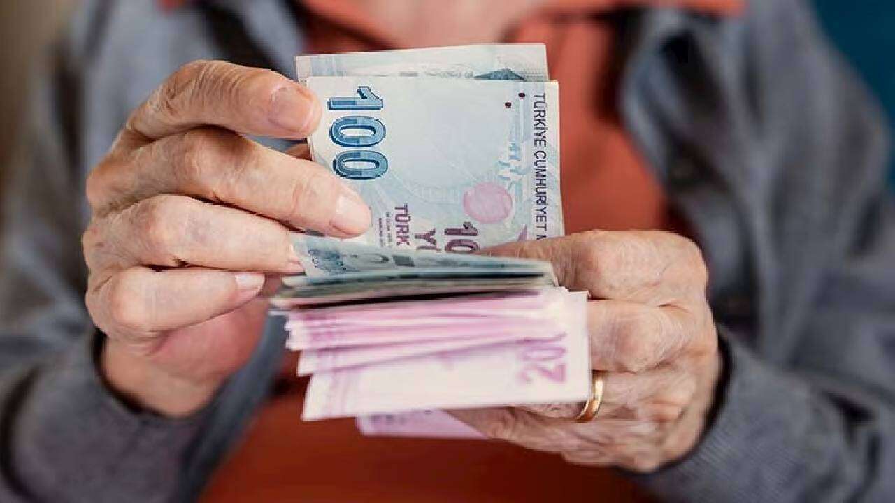 Milyonlarca SSK ve Bağ-Kurluya müjde: Emeklilerin hesabına koşulsuz 35 bin TL yatacak 4